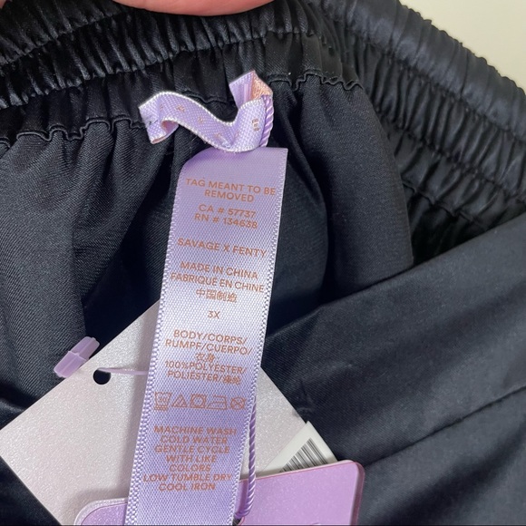 Savage x Fenty Rihanna Black Satin Pajama Set Size 3X - Picture 13 of 13